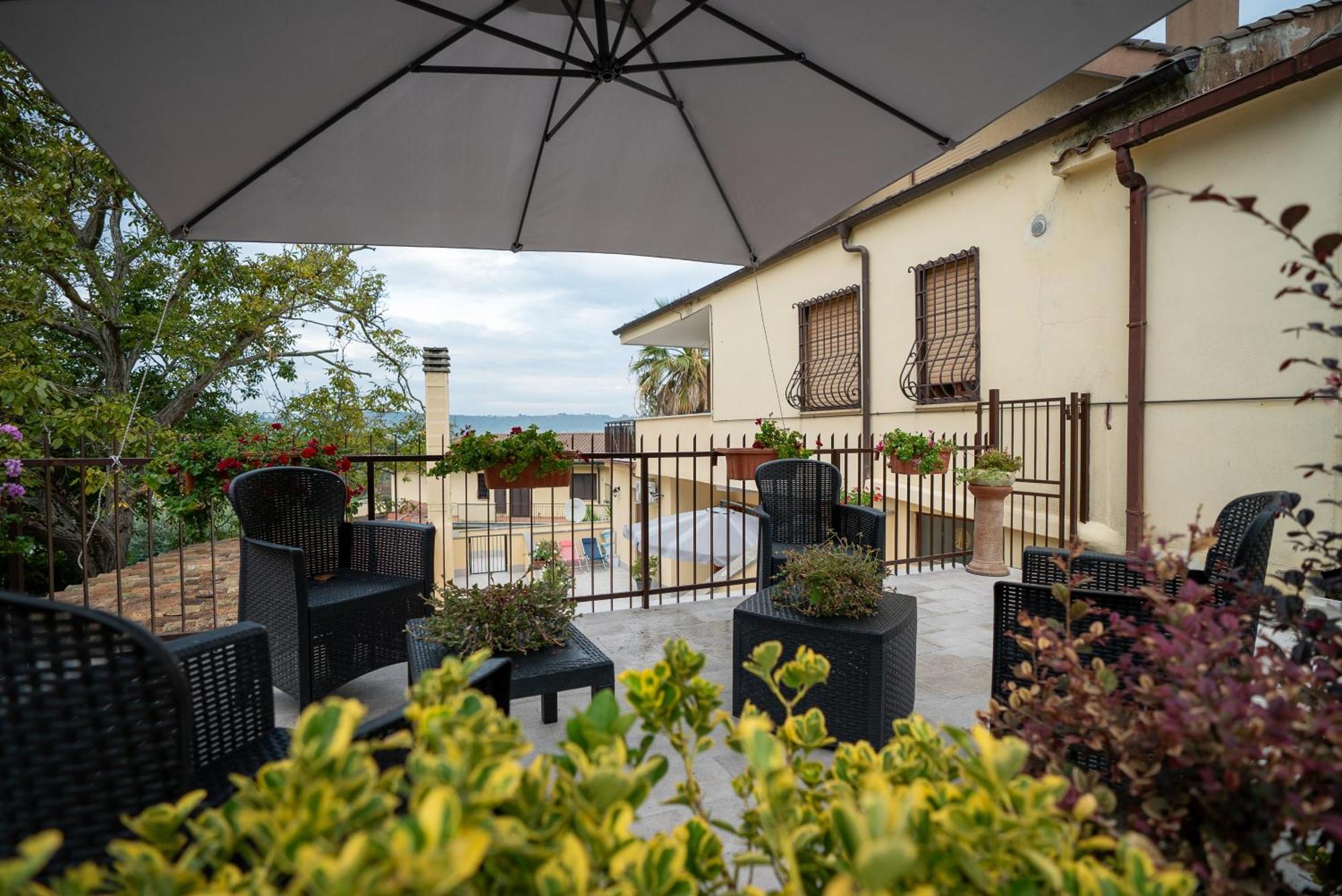 La Dolce Sosta Bed and Breakfast Campagnano Di Roma Exteriör bild